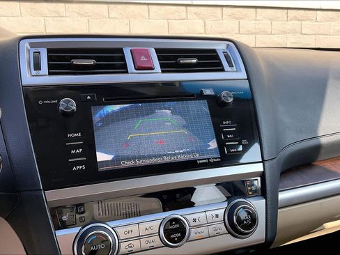 Used 2016 Subaru Outback 2.5i Limited image 21