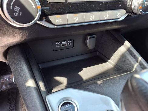 Used 2025 Nissan Altima 2.5 SV FWD image 23