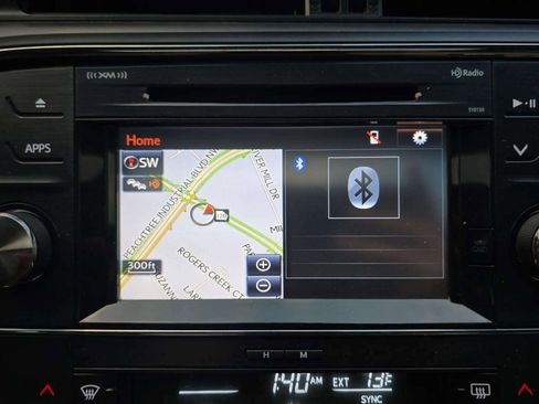 Used 2018 Toyota Avalon XLE Premium image 36