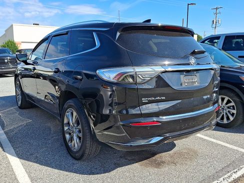Used 2024 Buick Enclave Avenir w/ Avenir Technology Package AWD/4WD image 3