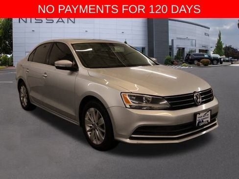 Used 2015 Volkswagen Jetta SE image 1