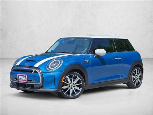 Used 2024 MINI Cooper SE FWD image 2