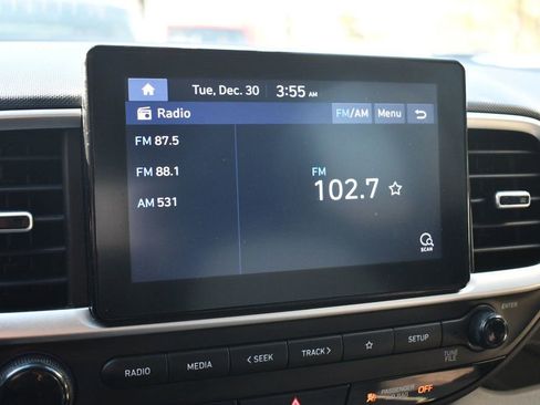 Used 2022 Hyundai Venue SEL w/ Cargo Package image 32