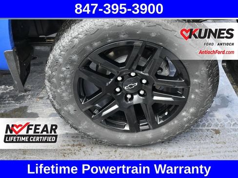 Used 2025 Chevrolet Silverado 1500 LT Trail Boss w/ LPO, Dark Essentials Package AWD/4WD image 14