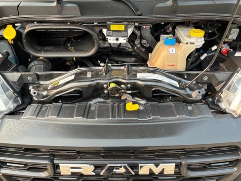 Used 2025 RAM ProMaster 2500 w/ Convenience Group FWD image 26