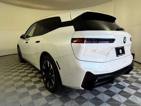 New 2026 BMW iX xDrive45 w/ M Sport Package image 5