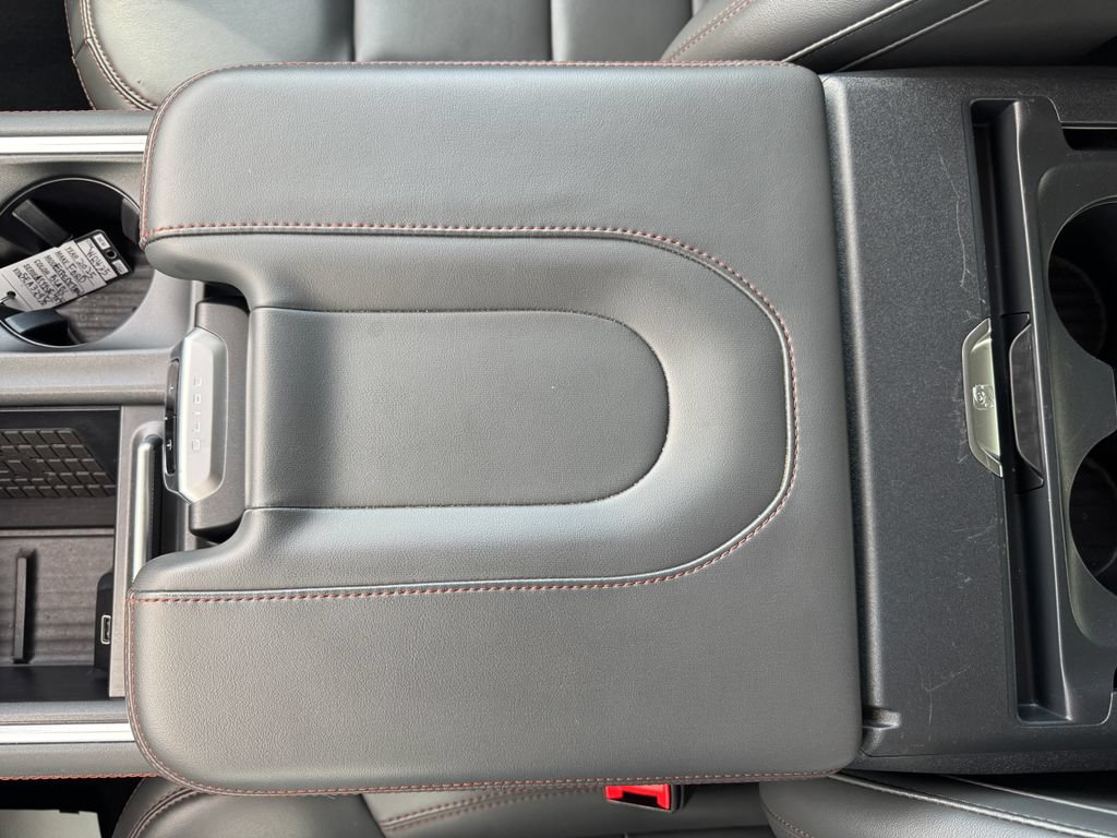 Used 2025 Ford Expedition Active AWD/4WD image 36