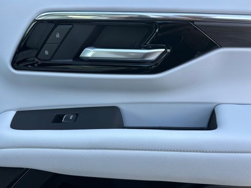 New 2026 Chevrolet Suburban Premier w/ Sun And Tow Package image 21