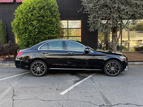 Used 2020 Mercedes-Benz C 300 4MATIC Sedan w/ Premium Package image 21