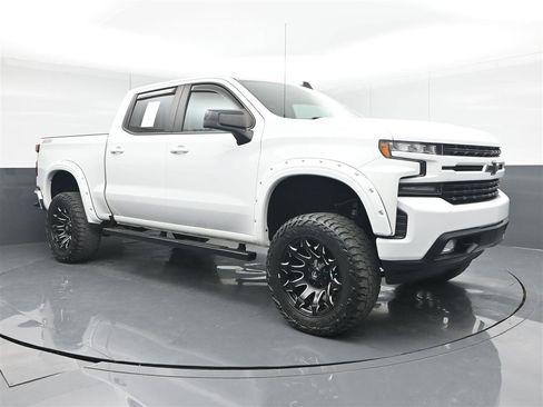 Used 2019 Chevrolet Silverado 1500 RST w/ All-Star Edition image 3