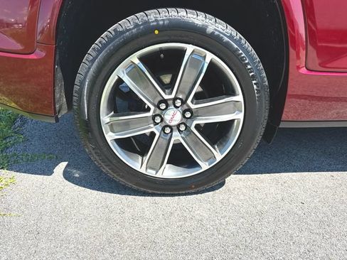 Used 2018 GMC Acadia Denali w/ LPO, Protection Package AWD/4WD image 34