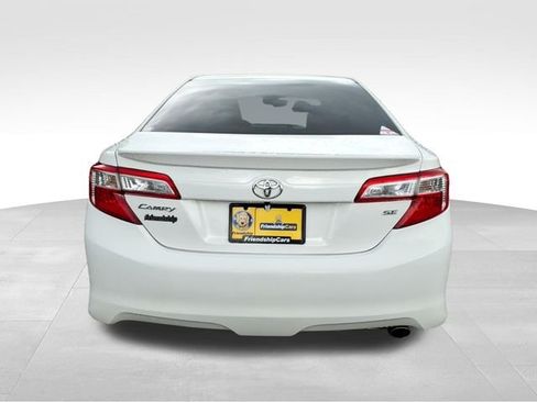 Used 2012 Toyota Camry SE FWD image 8