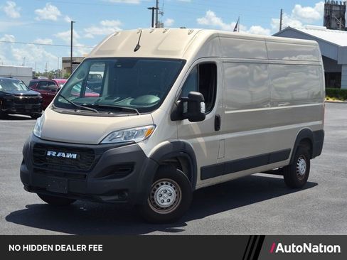 Used 2025 RAM ProMaster 2500 FWD image 1