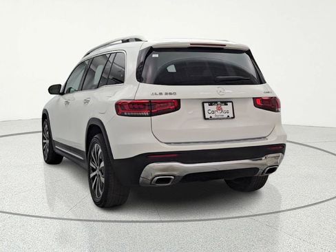 Used 2022 Mercedes-Benz GLB 250 4MATIC image 6