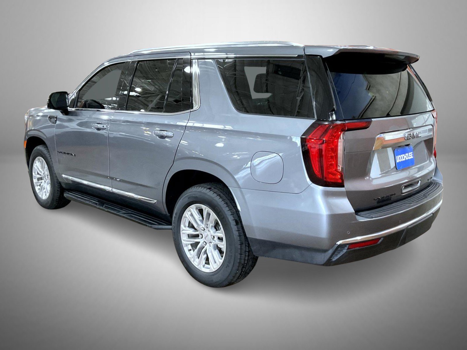 Certified 2021 GMC Yukon SLT w/ SLT Luxury Plus Package AWD/4WD image 8