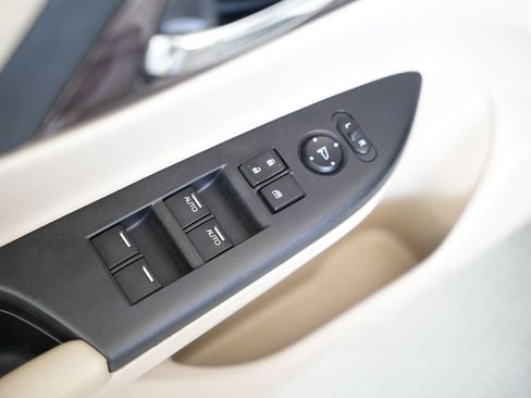 Used 2016 Honda Accord EX-L image 47