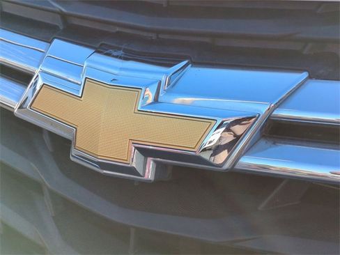 Used 2022 Chevrolet Equinox LS image 30