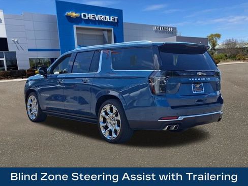 Used 2025 Chevrolet Suburban High Country AWD/4WD image 24