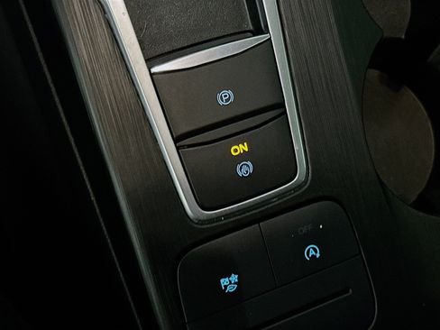 Used 2024 Ford Escape Active image 25