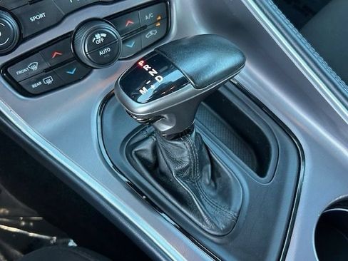 Used 2022 Dodge Challenger R/T RWD image 21