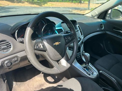 Used 2016 Chevrolet Cruze LT w/ RS Package FWD image 13