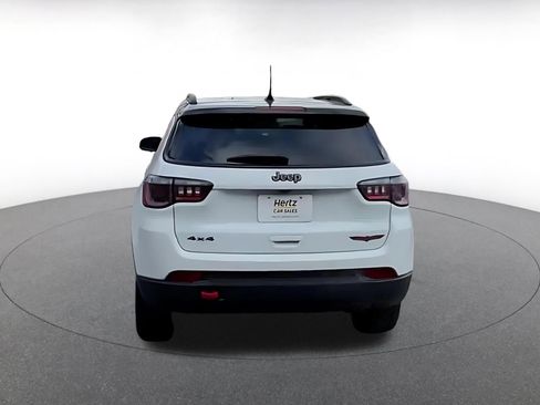 Used 2025 Jeep Compass Trailhawk image 12