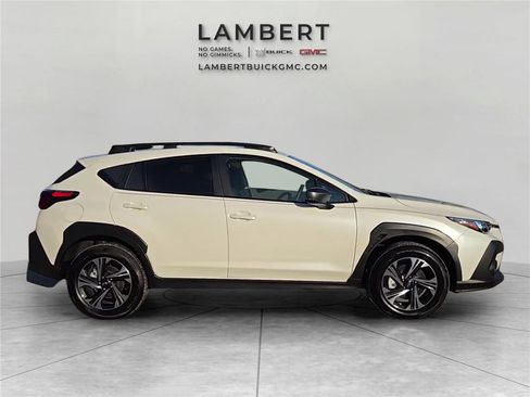 Used 2025 Subaru Crosstrek 2.0i Premium image 5