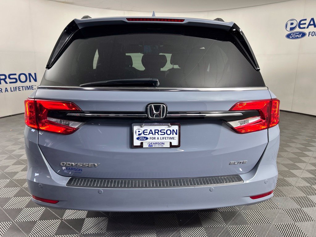 Used 2023 Honda Odyssey Elite image 7