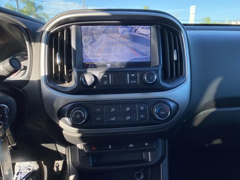 Used 2020 Chevrolet Colorado LT image 14