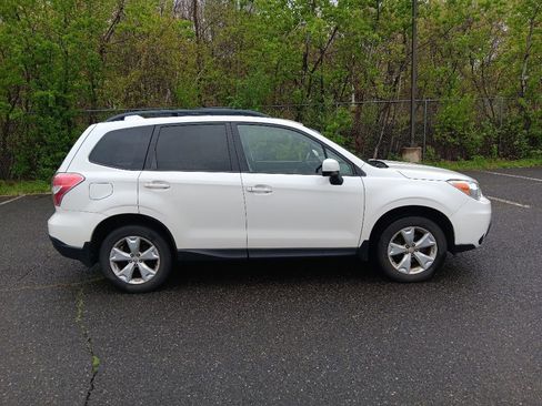 Used 2016 Subaru Forester 2.5i Premium AWD/4WD image 7
