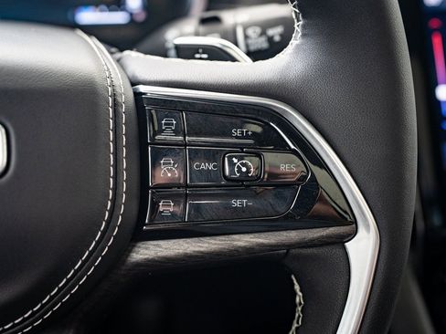 Used 2022 Jeep Grand Cherokee Overland image 27