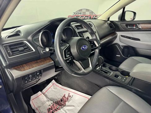 Used 2019 Subaru Outback 2.5i Limited w/ Popular Package #2 image 10