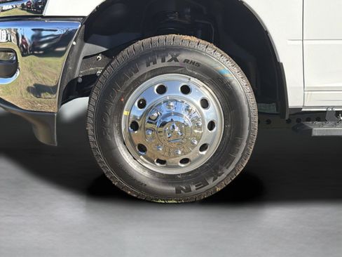 New 2026 RAM 3500 Tradesman w/ Chrome Appearance Group AWD/4WD image 9