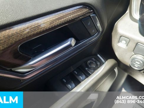 Used 2025 Chevrolet Silverado 1500 LT RWD image 35