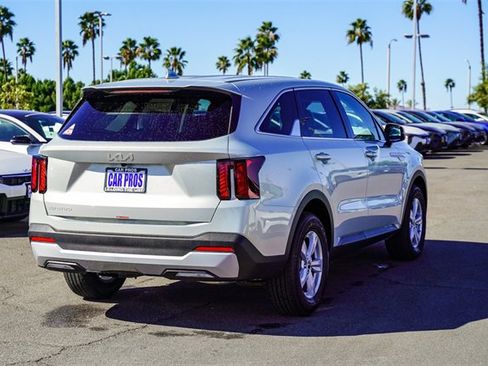New 2026 Kia Sorento LX image 7