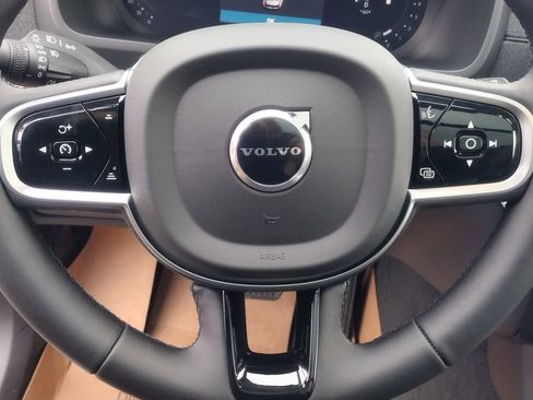 New 2026 Volvo XC90 B6 Plus w/ Protection Package image 14