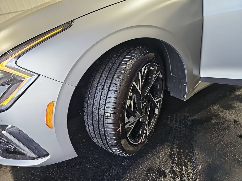 New 2026 Kia K5 GT-Line FWD image 32