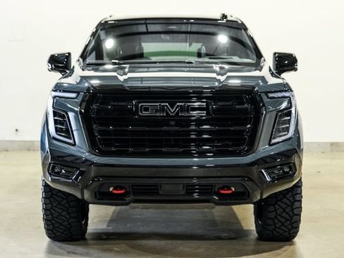 Used 2026 GMC Yukon AT4 Ultimate AWD/4WD image 2