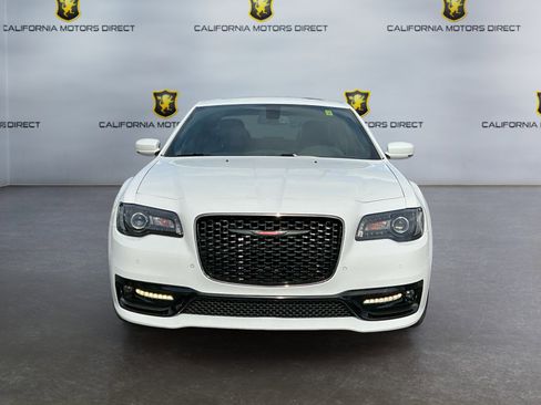 Used 2022 Chrysler 300 S RWD image 2