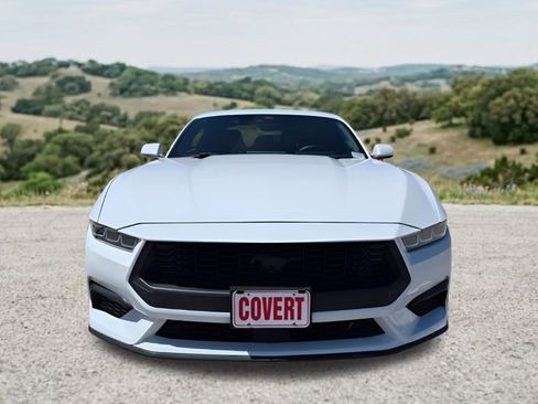 Used 2024 Ford Mustang Coupe RWD image 2