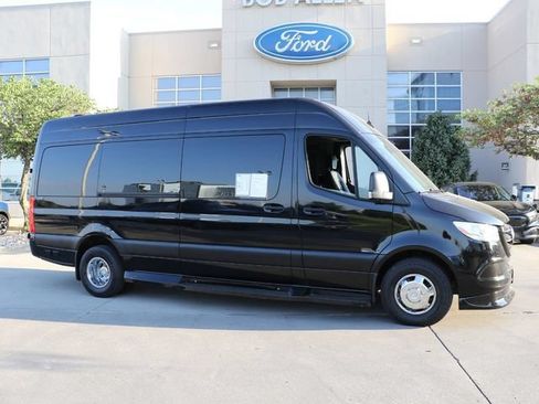 Used 2022 Mercedes-Benz Sprinter 3500 image 1