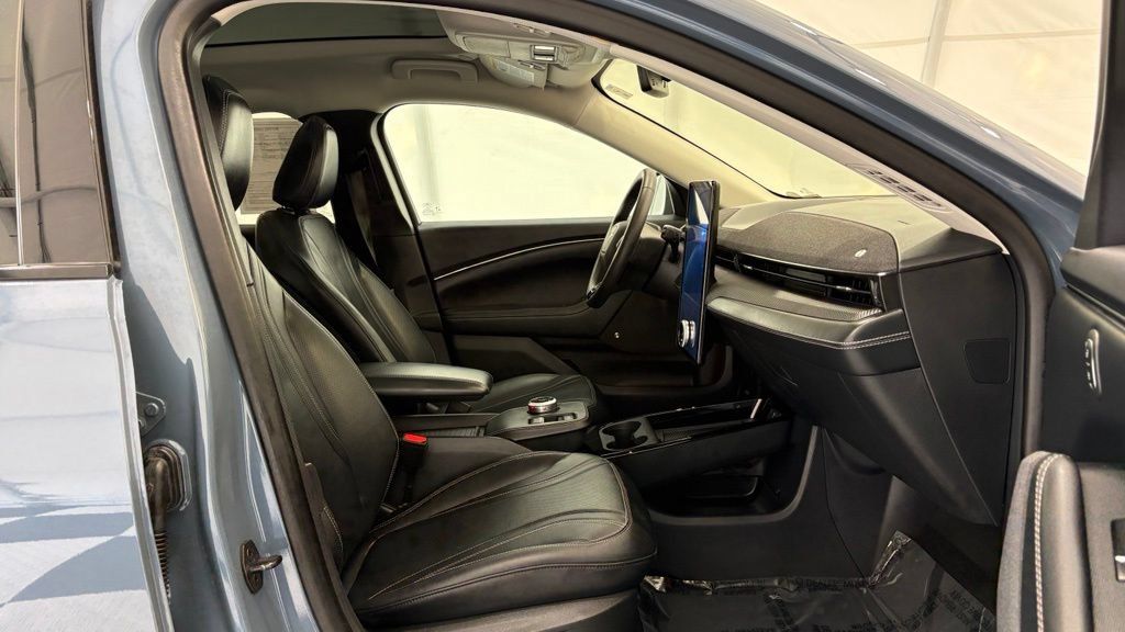 Used 2023 Ford Mustang Mach-E Premium AWD/4WD image 25