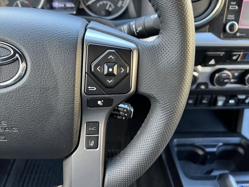 Used 2023 Toyota Tacoma Limited image 31