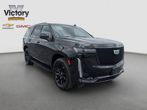 Used 2022 Cadillac Escalade Sport w/ Touring Package AWD/4WD image 8