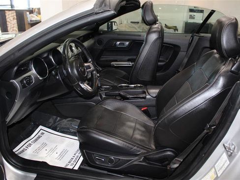 Used 2018 Ford Mustang Premium image 25