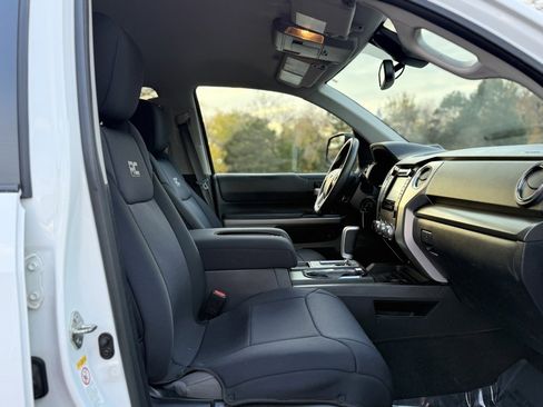 Used 2018 Toyota Tundra SR5 image 25