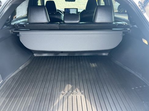 Used 2021 Toyota Venza Limited w/ Advanced Technology Package image 11