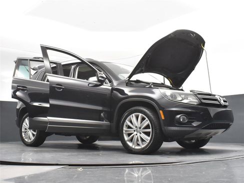 Used 2016 Volkswagen Tiguan SE image 21