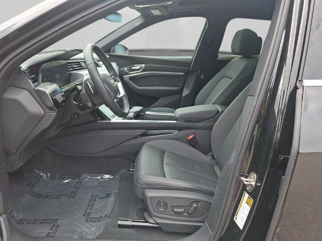 Used 2023 Audi e-tron Premium AWD/4WD image 13