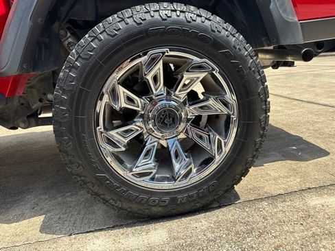 Used 2020 Jeep Gladiator Sport w/ Quick Order Package 24S AWD/4WD image 9